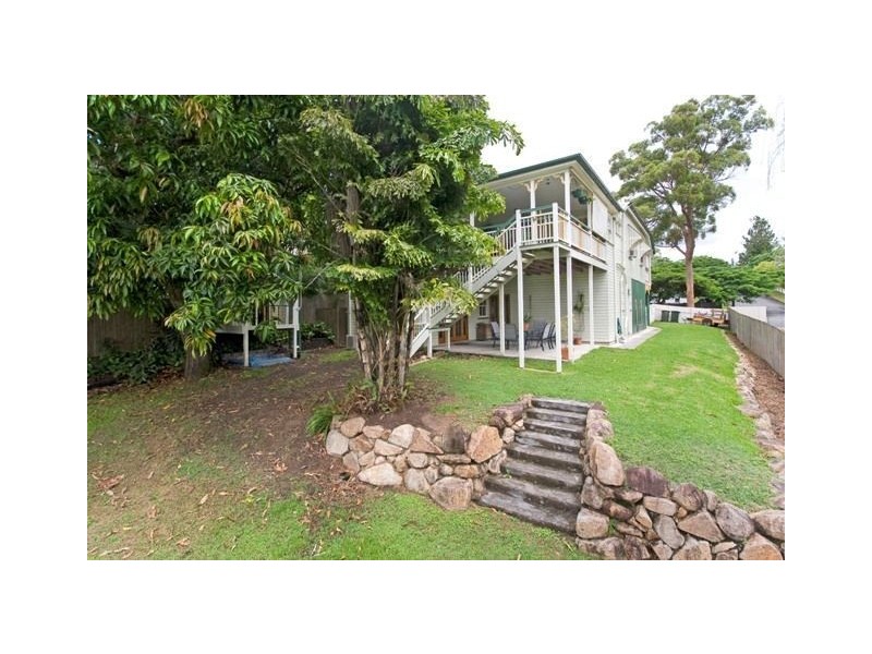 58 Thynne Avenue, Norman Park QLD 4170