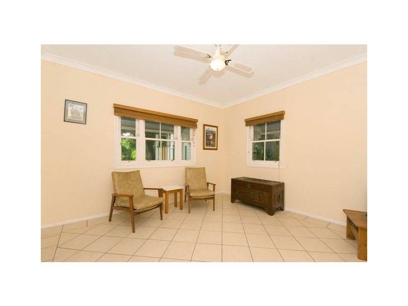 58 Thynne Avenue, Norman Park QLD 4170