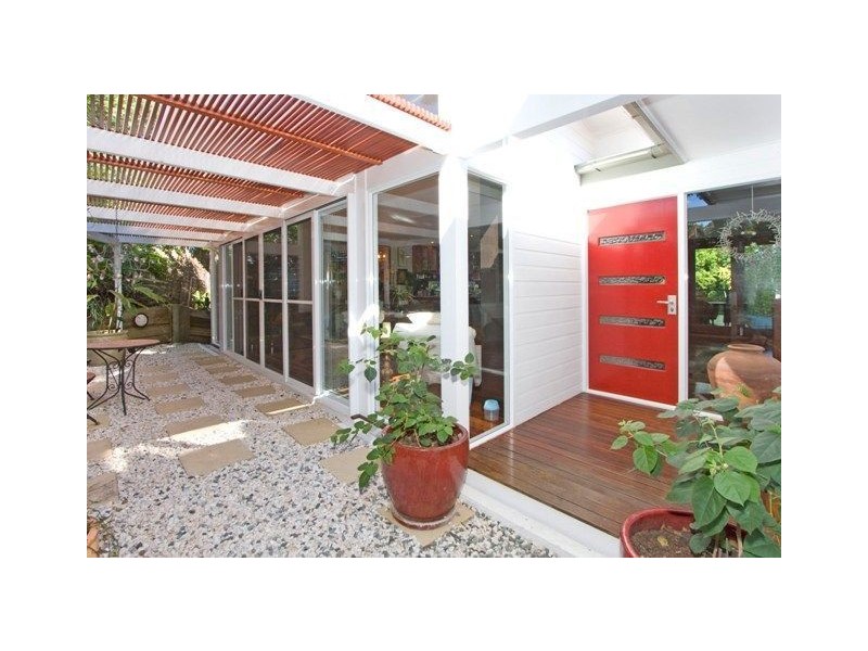 101 The Promenade, Camp Hill QLD 4152