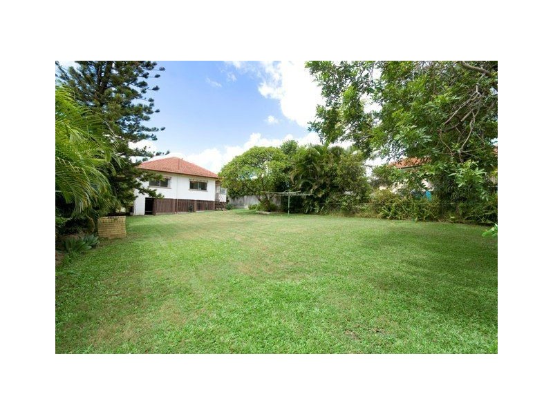 57 Warilda Street, Camp Hill QLD 4152