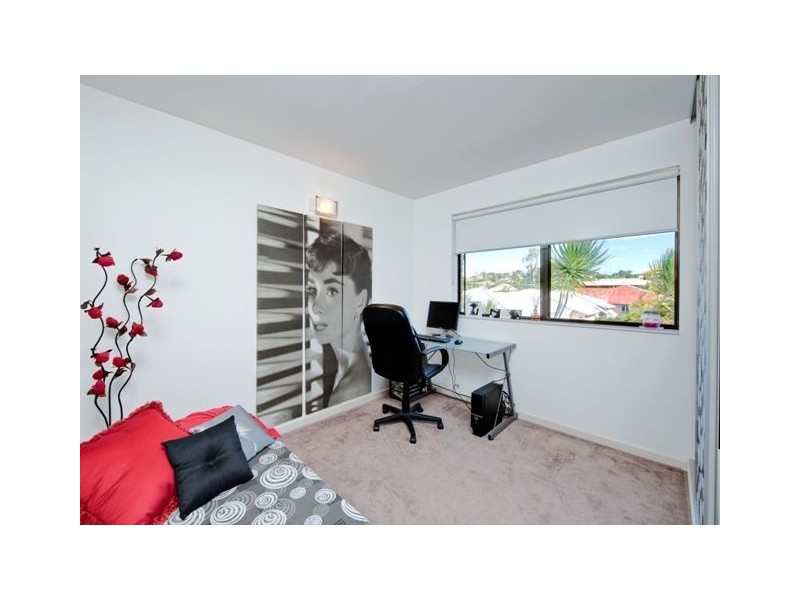 4/90 Pembroke Road, Coorparoo QLD 4151