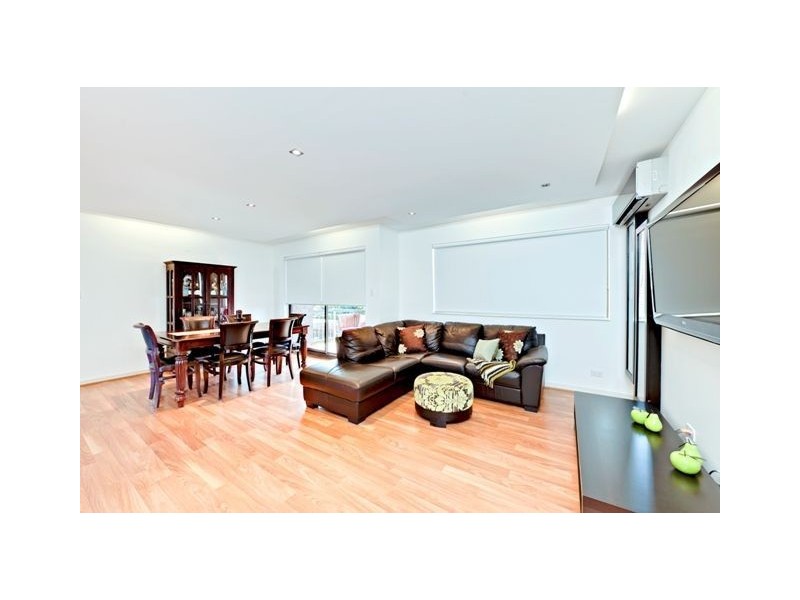 4/90 Pembroke Road, Coorparoo QLD 4151