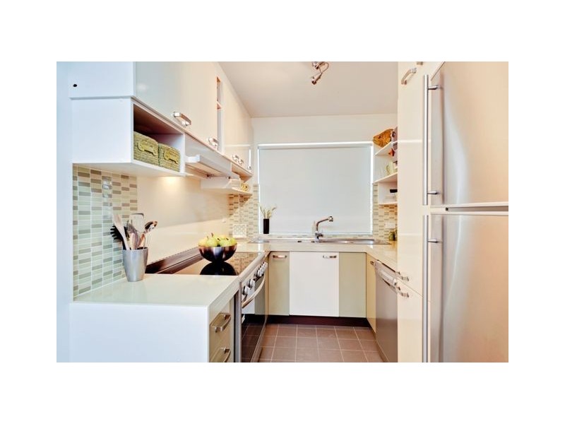 4/90 Pembroke Road, Coorparoo QLD 4151