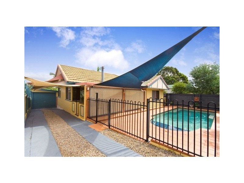 76 Nicholson Street, Greenslopes QLD 4120