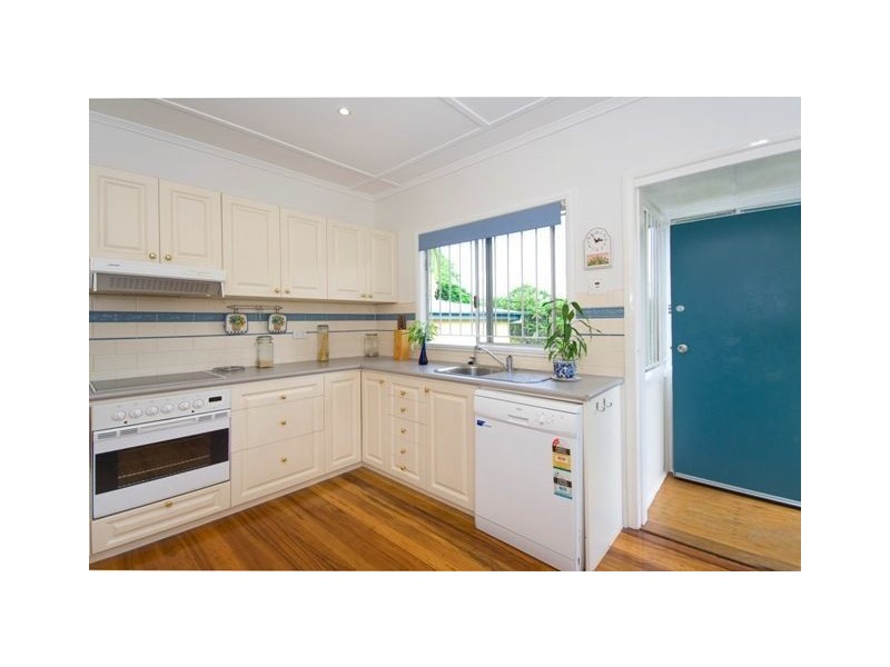 76 Nicholson Street, Greenslopes QLD 4120