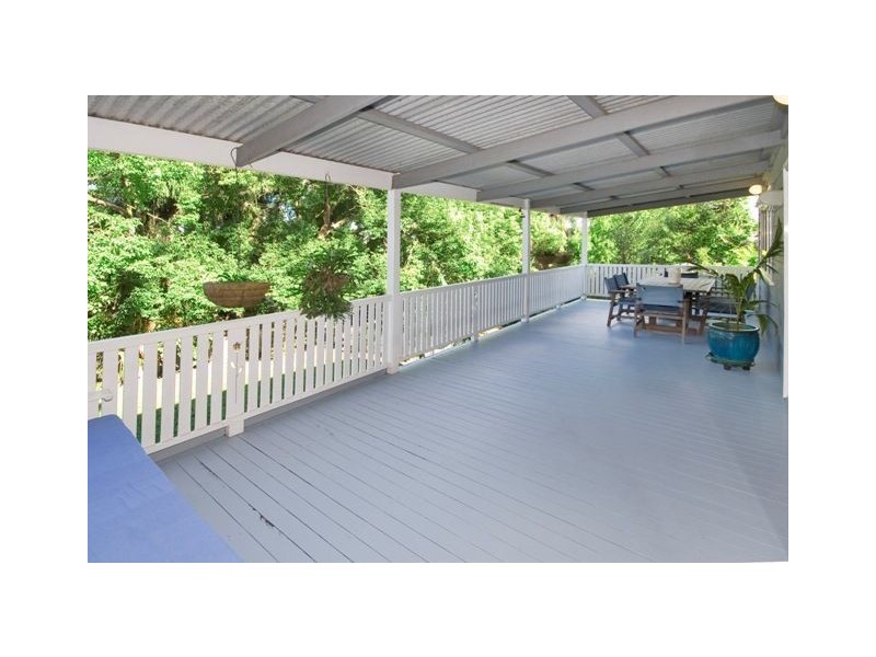 8 Edgar Street, East Brisbane QLD 4169