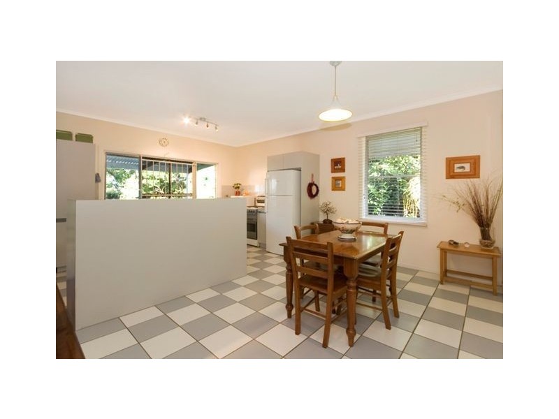 8 Edgar Street, East Brisbane QLD 4169