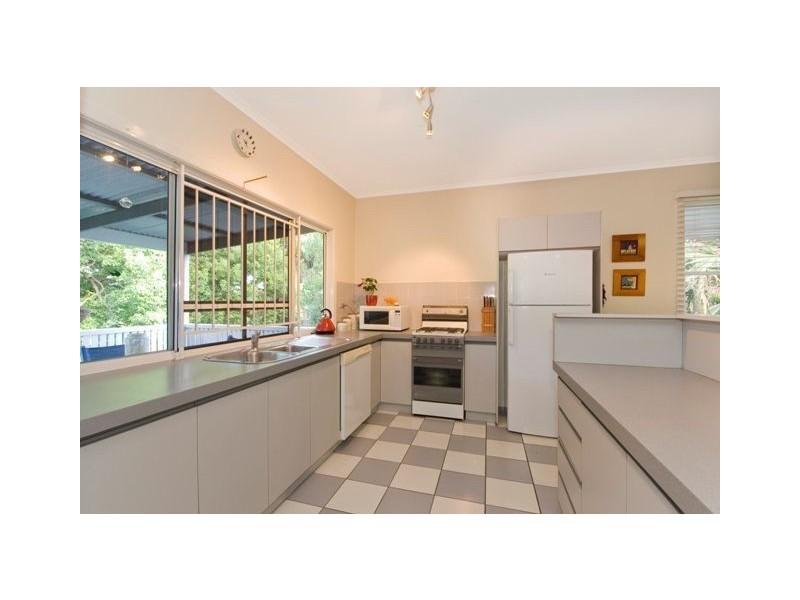 8 Edgar Street, East Brisbane QLD 4169