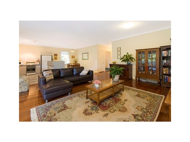 8 Edgar Street, East Brisbane QLD 4169