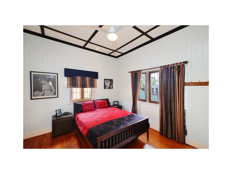 77 Warilda Street, Camp Hill QLD 4152