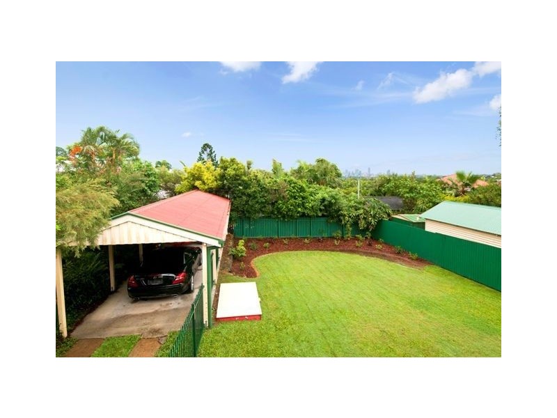 77 Warilda Street, Camp Hill QLD 4152