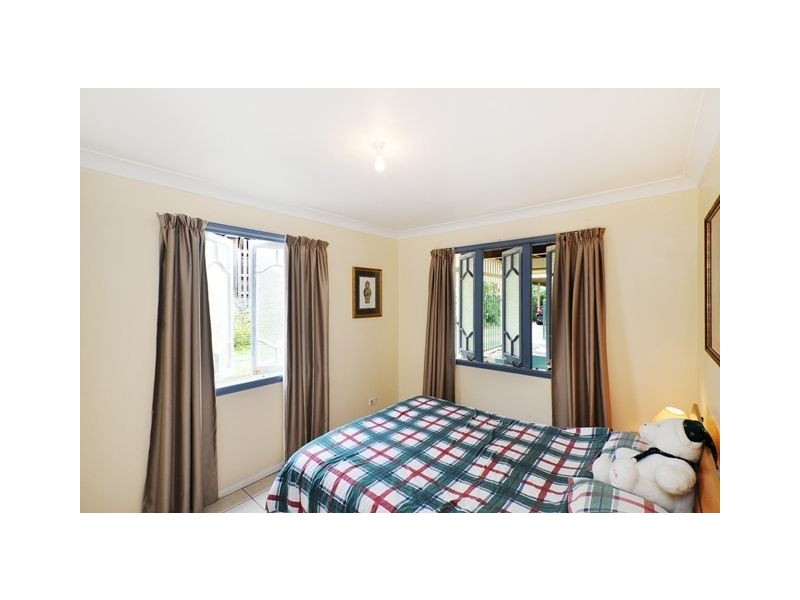 77 Warilda Street, Camp Hill QLD 4152