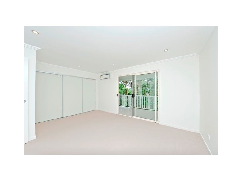 2/142 Ekibin Road East, Tarragindi QLD 4121