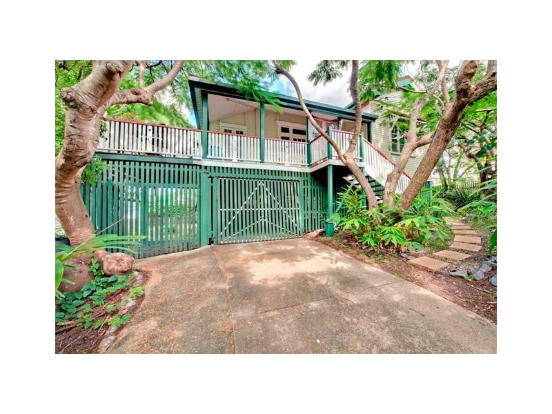 67 Sackville Street, Greenslopes QLD 4120