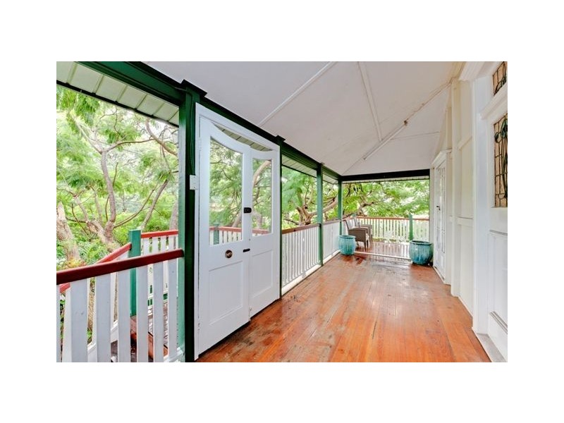 67 Sackville Street, Greenslopes QLD 4120