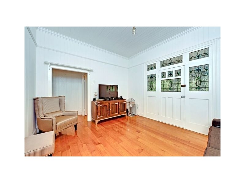 67 Sackville Street, Greenslopes QLD 4120