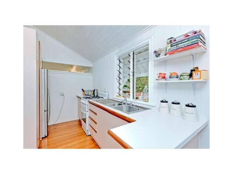 67 Sackville Street, Greenslopes QLD 4120