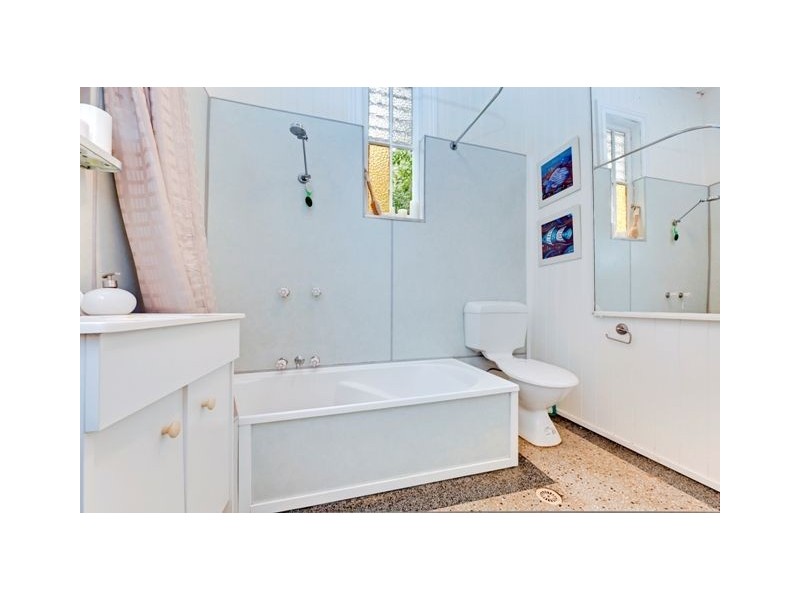 67 Sackville Street, Greenslopes QLD 4120