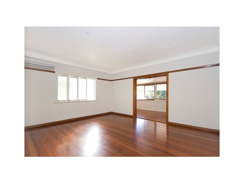 89 Denman Street, Greenslopes QLD 4120