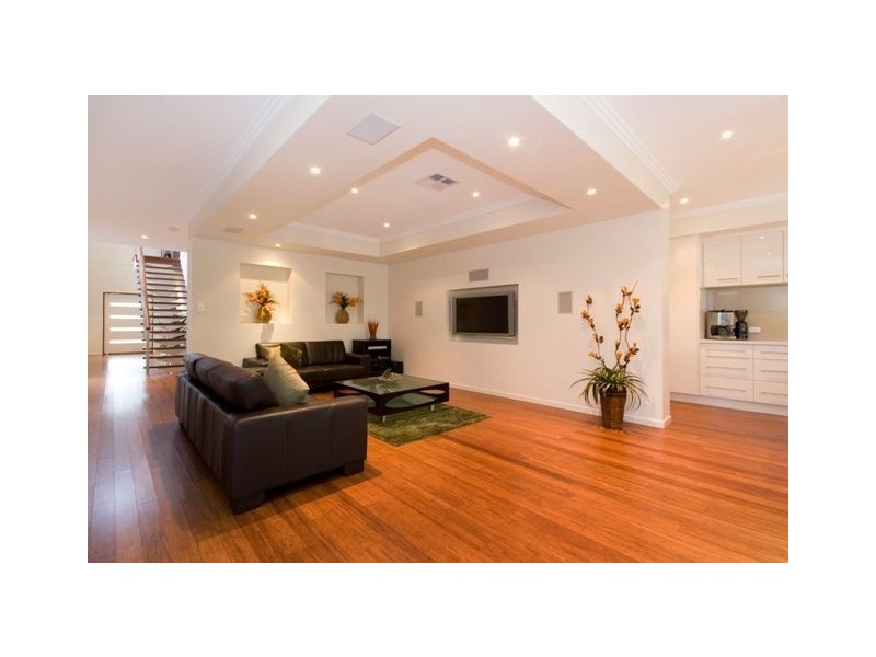 76 Marriott Street, Coorparoo QLD 4151