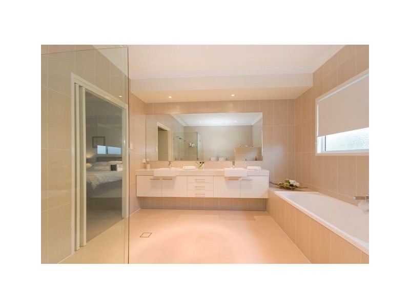 76 Marriott Street, Coorparoo QLD 4151