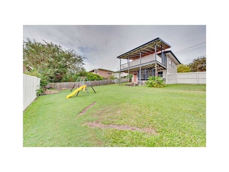 2 Prout Street, Camp Hill QLD 4152
