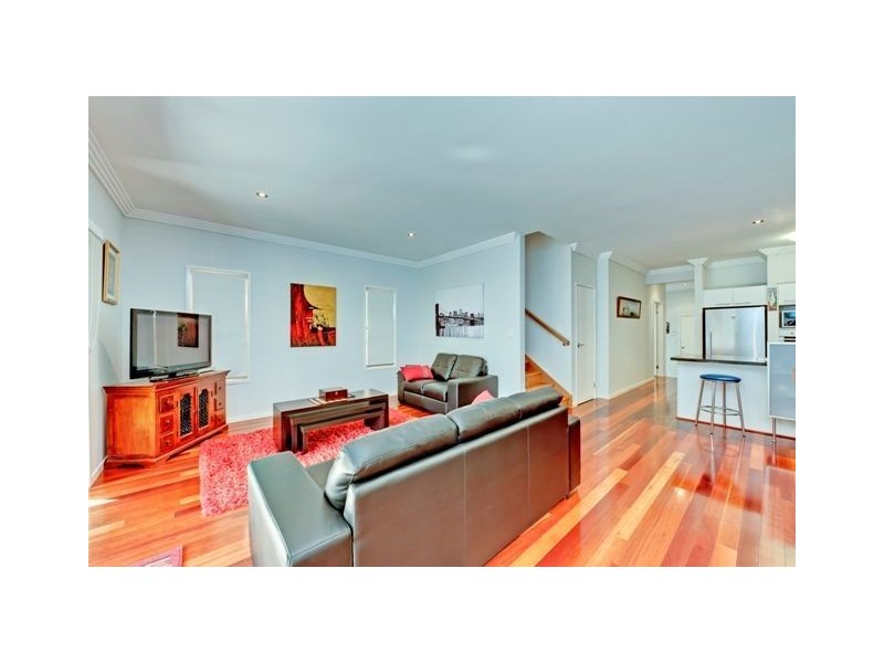 37a Raven Street, Camp Hill QLD 4152