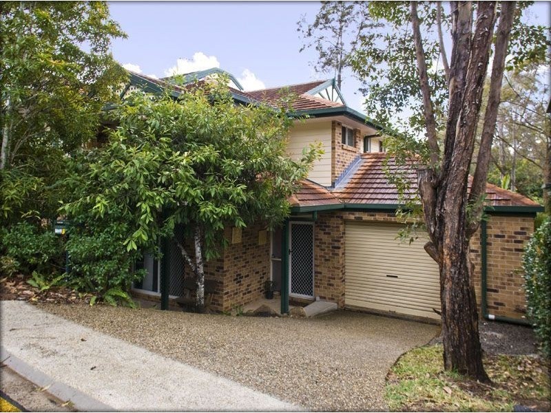 12 Hillside Crescent, Seven Hills QLD 4170