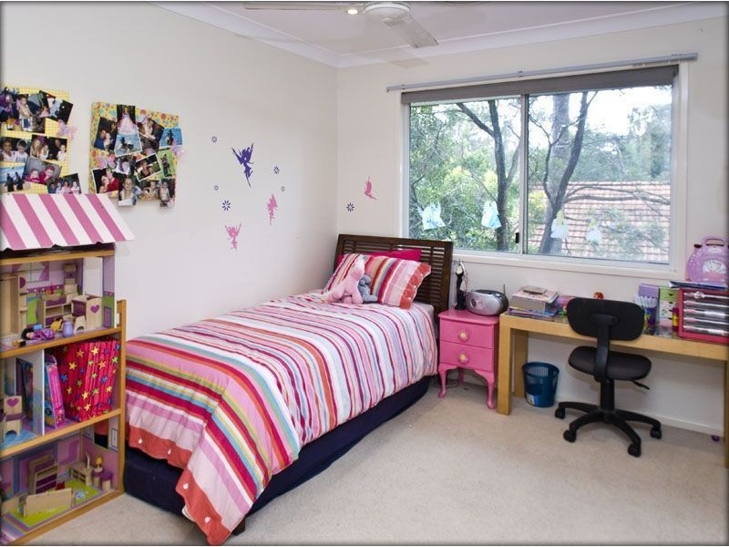 12 Hillside Crescent, Seven Hills QLD 4170