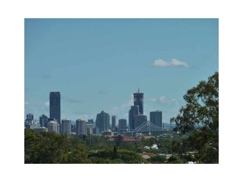 27 Newman Avenue, Camp Hill QLD 4152