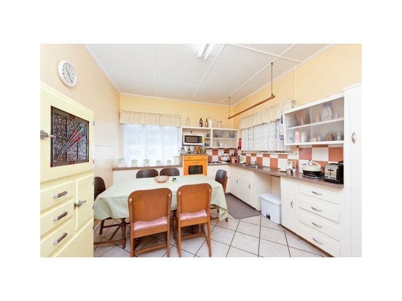 59 Woodhill Avenue, Coorparoo QLD 4151