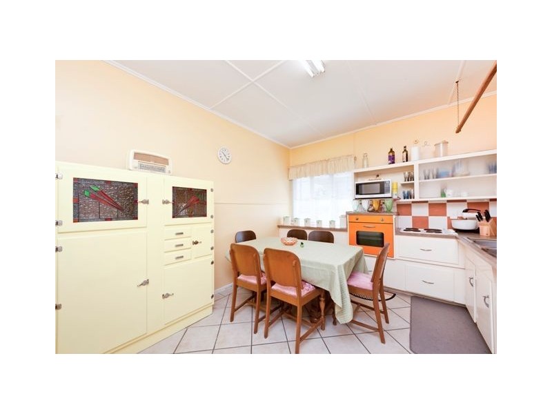 59 Woodhill Avenue, Coorparoo QLD 4151