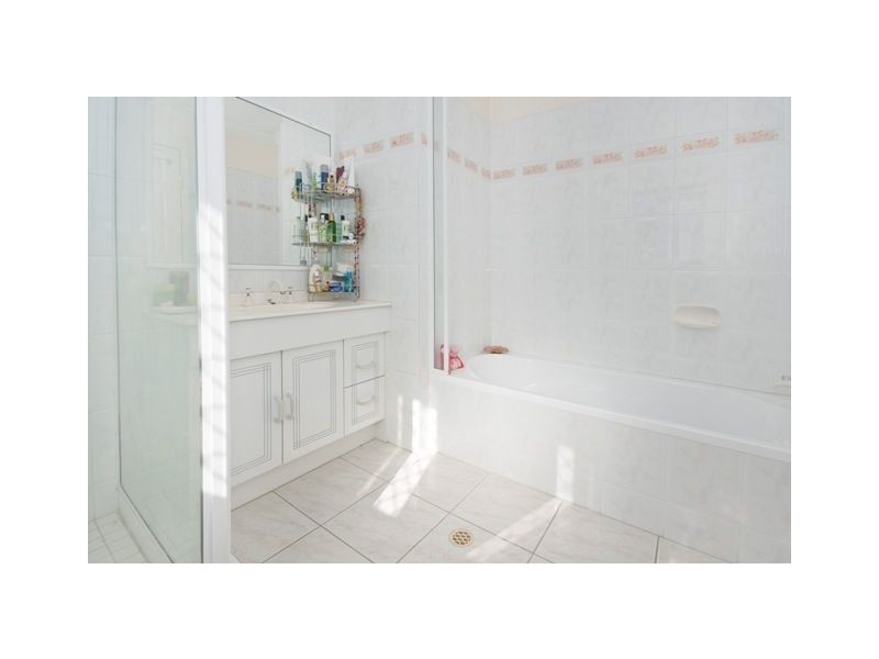 6/32 Weston Street, Coorparoo QLD 4151