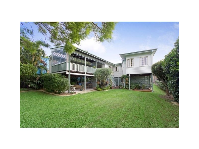 7 Fork Street, Coorparoo QLD 4151