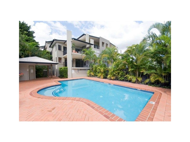 8/13 Vectis Street, Norman Park QLD 4170