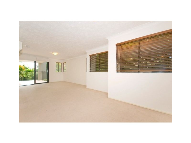 8/13 Vectis Street, Norman Park QLD 4170