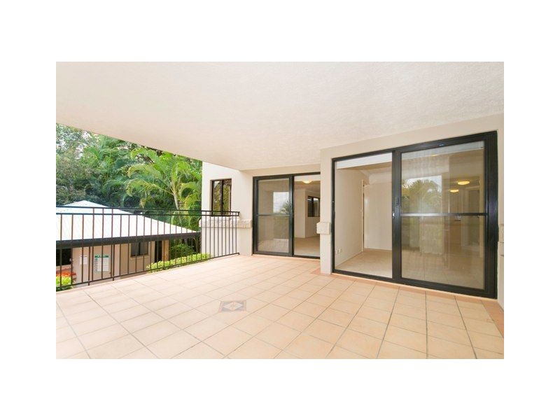 8/13 Vectis Street, Norman Park QLD 4170