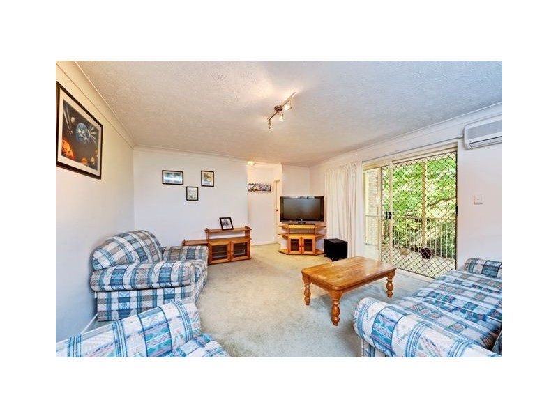 8/98 Pembroke Road, Coorparoo QLD 4151