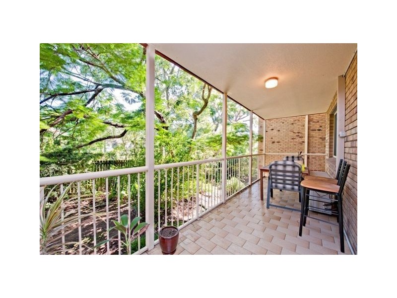 8/98 Pembroke Road, Coorparoo QLD 4151