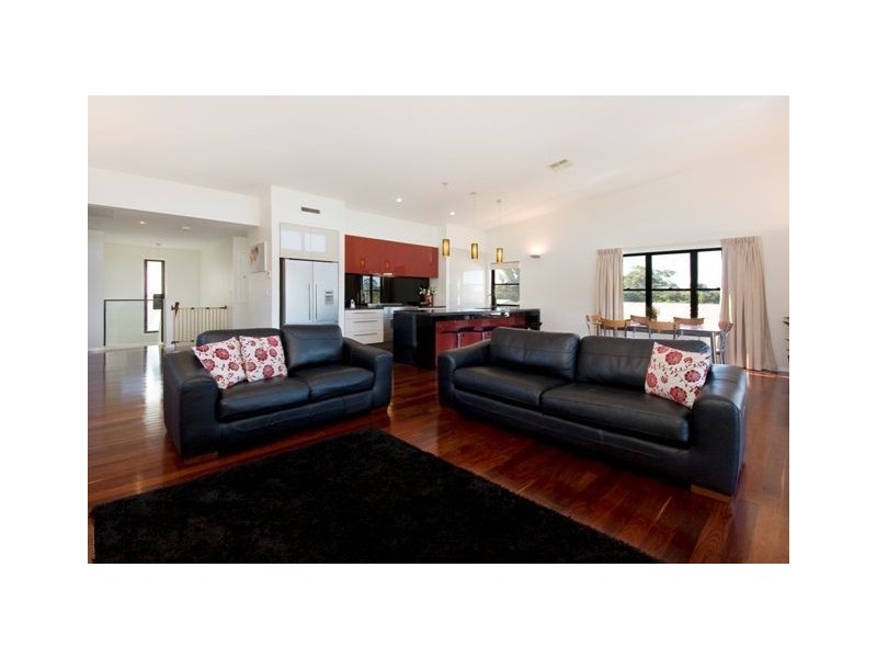 122 Cracknell Road, Tarragindi QLD 4121