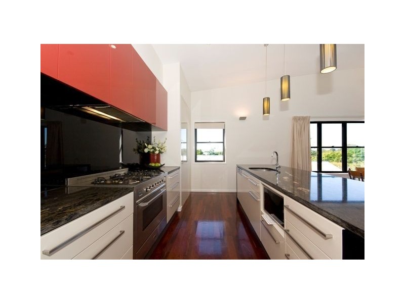 122 Cracknell Road, Tarragindi QLD 4121