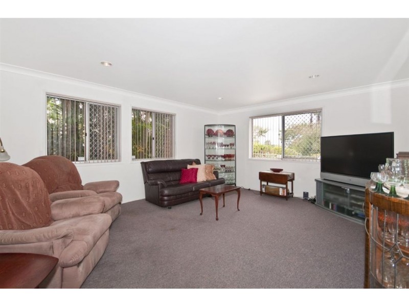 132 Barrack Road, Cannon Hill QLD 4170