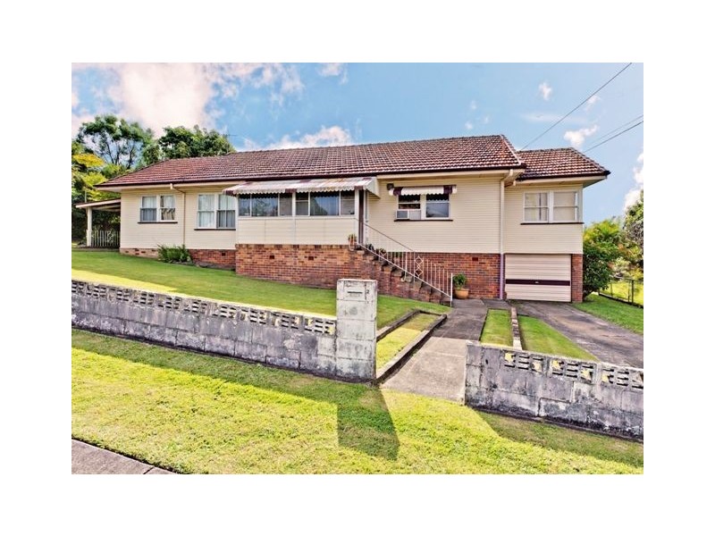 8 Arrowsmith Street, Camp Hill QLD 4152