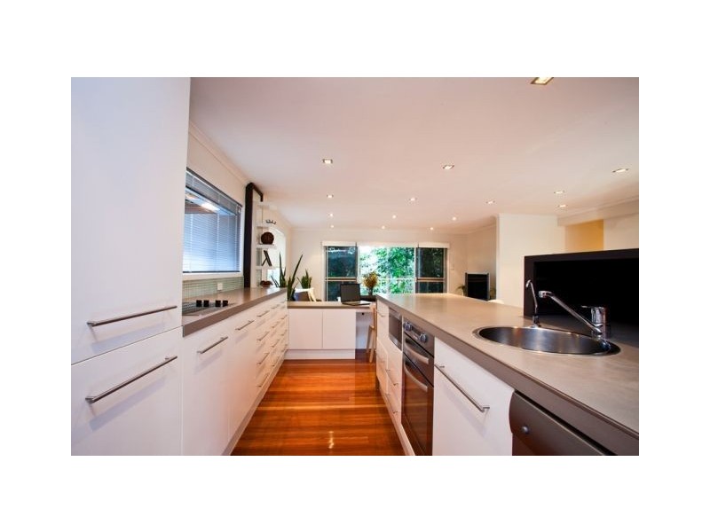 5 Dodwell Street, Holland Park West QLD 4121