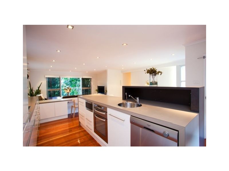 5 Dodwell Street, Holland Park West QLD 4121