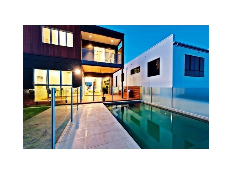 19 Prout Street, Camp Hill QLD 4152