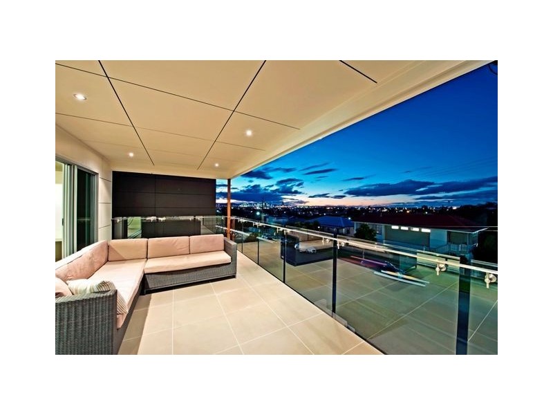 19 Prout Street, Camp Hill QLD 4152