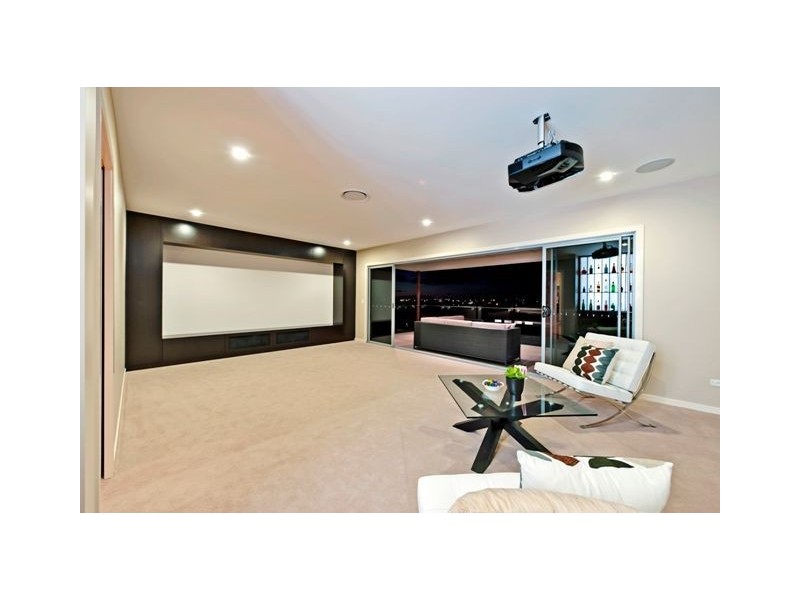 19 Prout Street, Camp Hill QLD 4152