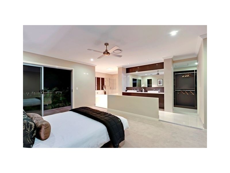 19 Prout Street, Camp Hill QLD 4152