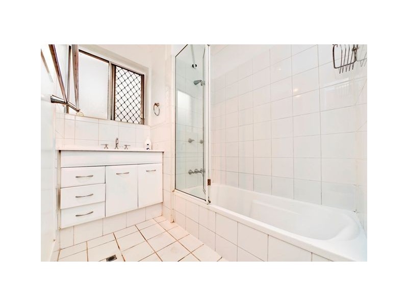 2/66 Marquis Street, Greenslopes QLD 4120